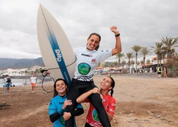 Nadia Erostarbe se impone en el Spring Surfest Las Américas Pro