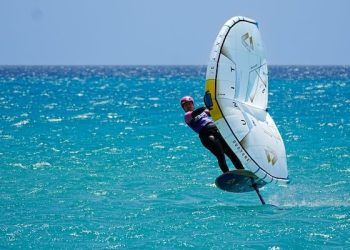 Nia Suardiaz y Sofia Ginzinger llevaron a España a la final de Surf-Freestyle en Sotavento