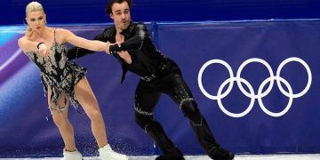 Olivia Smart-Tim Dieck y Sofía Val-Asaf Kazimov danzarán el programa libre en los Juegos