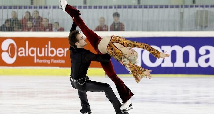 Olivia Smart y Tim Dieck lograron el billete para el Europeo y el Mundial de patinaje artístico