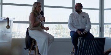 Theresa Zabell presentó su libro ‘El poder de los 5 aros’ en el marco del Trofeo de la Reina en el RCNV