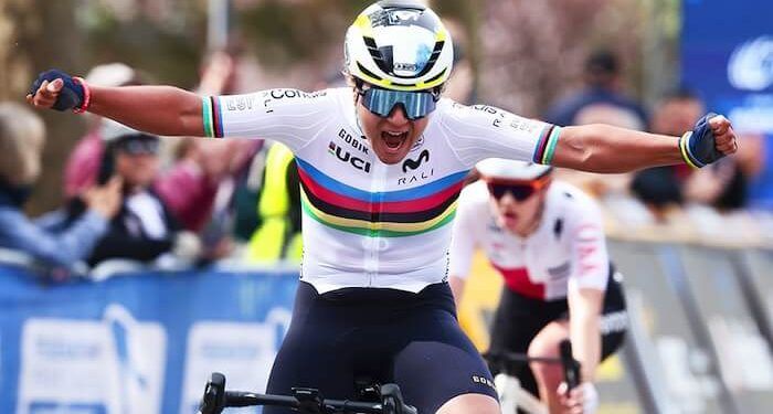 Paula Ostiz conjugó un doblete histórico