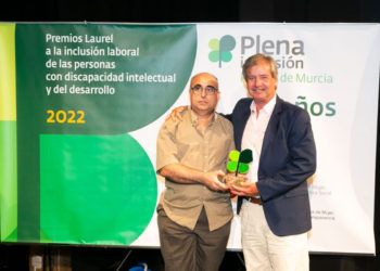 Petete Rubio recibió el Premio Laurel en la Categoría de Apoyo a un Centro Especial, a propuesta de Astus