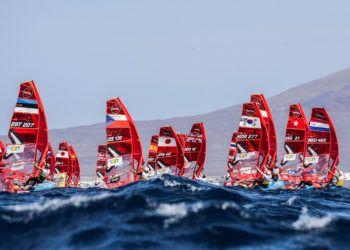 Pilar Lamadrid se aferra al podio del Mundial de iQFOiL