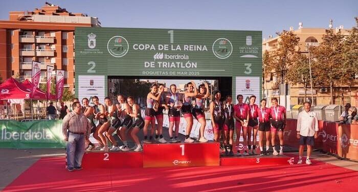 El Náutico de Narón conquistó la Copa de la Reina Iberdrola de triatlón