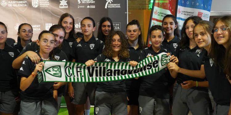 La II València Cup Girls sube el telón con la presentación del torneo y la bienvenida a los equipos