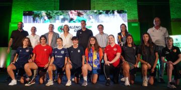 La II València Cup Girls sube el telón con la presentación del torneo y la bienvenida a los equipos