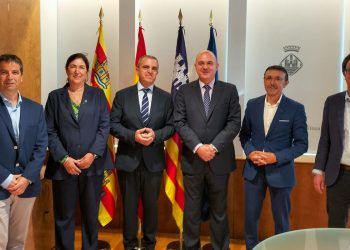 Ibiza presenta el Mundial de Triatlón Multideporte 2023