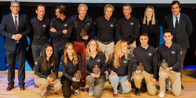 La Gala del Deporte del Real Club de Regatas brilla en Alicante