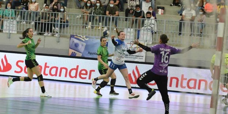 Guardés, Gijón, Lanzarote, Bera Bera, Tenerife y Málaga suman triunfos en la DHF de balonmano