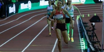 Rocío Arroyo brilló en el 800 y rompió la barrera de los dos minutos en short track en Gallur