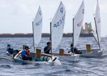 Miguel Padrón, campeón absoluto del Trofeo Manolo Pazos de la Clase Optimist
