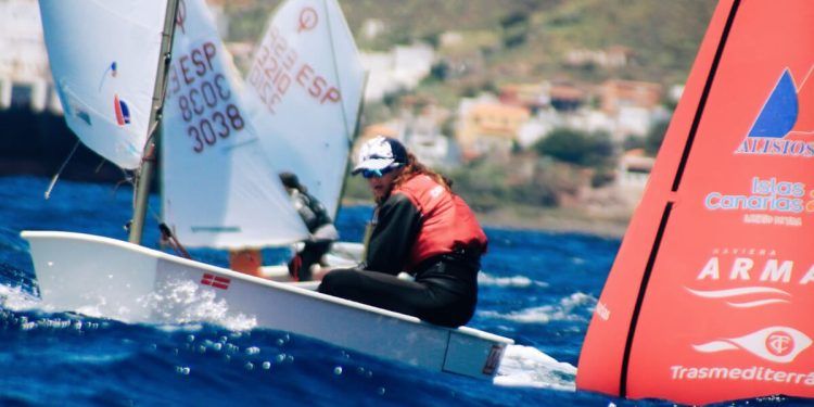 García de la Casa sentencia la Regata Internacional Las Teresitas de la Clase Optimist