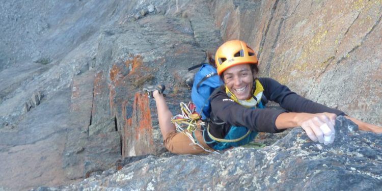 Historias de mujeres en la montaña: Rocío Monteoliva, primera mujer en bajar con esquíes la cara Norte del Mulhacén
