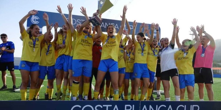 El Plaza de Argel, la Selección Madrid Panthers y el CF Benidorm, se coronan en la Costa Blanca Cup
