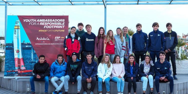 Espacio de entrenamiento de «foiling» en Puerto Sherry