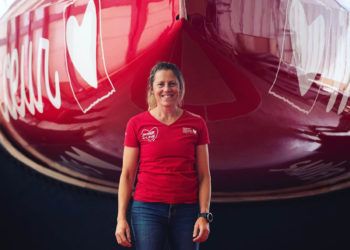 Sam Davies ya tiene su nuevo barco IMOCA ‘Initiatives-Cœur’, diseño de Sam Manuard