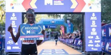 Samum Deborah fijó el nuevo récord femenino en la Ibiza Media Maratón
