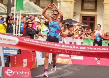 Sara Guerrero ganó el campeonato de España de triatlón 2025 en A Coruña