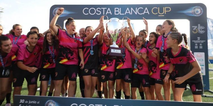La Selección Madrid Panthers, campeona absoluta de la Costa Blanca Cup