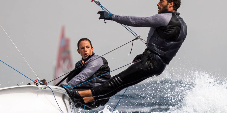 Los 470 españoles dominan en la Lanzarote International Regatta tras una jornada afectada por la ‘calima’ procedente del Sahara