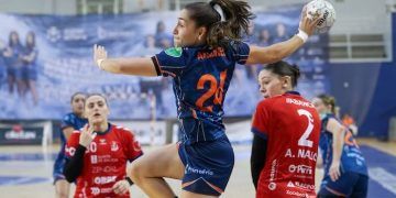 Bera Bera lidera con pleno de triunfos en la Liga Guerreras con el Elche siguiéndole muy de cerca
