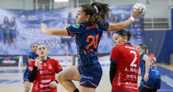 Bera Bera lidera con pleno de triunfos en la Liga Guerreras con el Elche siguiéndole muy de cerca