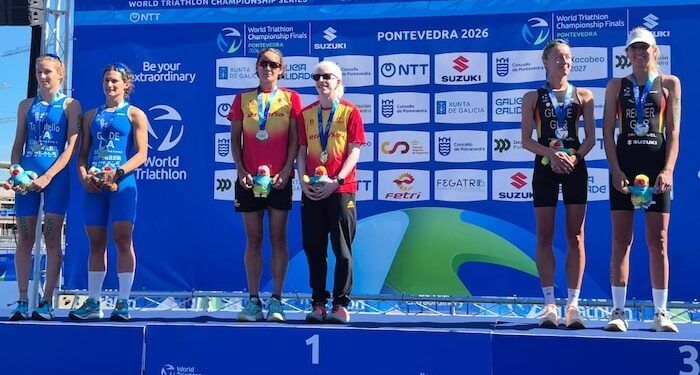 Susana Rodríguez y su guía, Sara Pérez, campeonas del Mundo de triatlón paralímpico