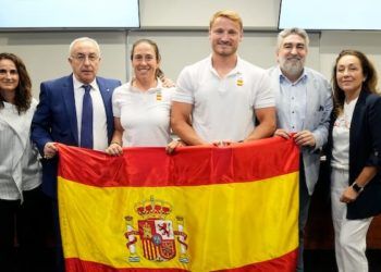 Támara Echegoyen y Marcus Cooper, abanderados olímpicos españoles en París 2024