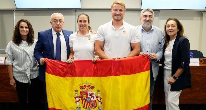 Támara Echegoyen y Marcus Cooper, abanderados olímpicos españoles en París 2024