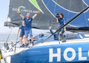 El ‘Holcim PRB’ ganó la Etapa 2 de The Ocean Race con una escapada clave en las últimas horas