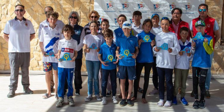 Calpe corona a los nuevos campeones del Trofeo de Vela Infantil del Real Club Náutico