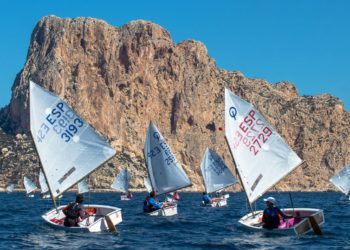 El Trofeo RCN de Calpe de Vela Infantil acoge a la mejor flota Optimist A de la Comunitat Valenciana