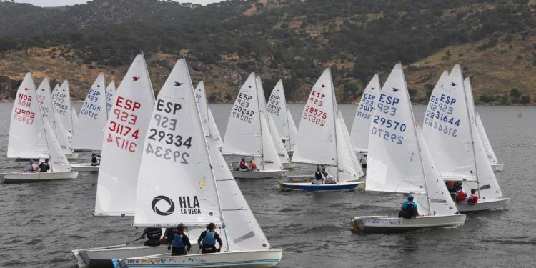 Víctor López y Luca Rosa, vencedores del Trofeo San Isidro de Snipe