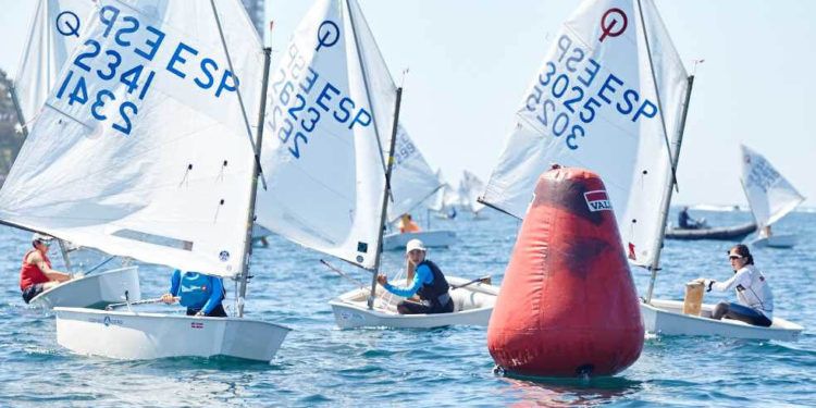 Bruno Iglesias del Náutico de Riveira vencedor absoluto del Trofeo Vithas Vigo