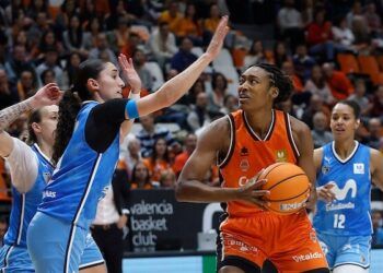 Estudiantes derrotó a Valencia Basket en la Fonteta