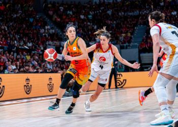 Casademont Zaragoza y Perfumerías Avenida se citan en la final de la Copa de la Reina