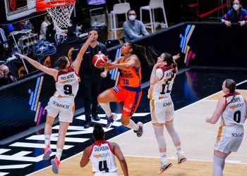 Valencia Basket se impone a un buen Zaragoza y estará en semifinales