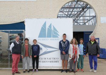 La Fundación Vela Clásica de España se vuelca con los regatistas ucranianos, aislados en El Puerto