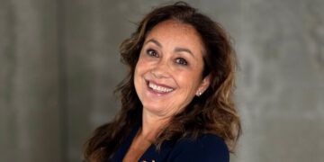 Victoria Cabezas, reelegida como miembro del Comité Ejecutivo de los EOC