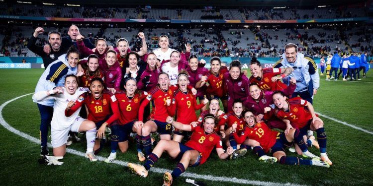 La Fonteta abrirá sus puertas para vivir la gran fiesta del fútbol femenino