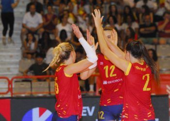 España doblega a Eslovaquia en el segundo duelo del Preeuropeo