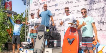 Gunnar Biniasch hace historia al ganar la primera Copa de España de Wing Foil Race