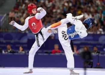 Adriana Cerezo avanza a cuartos y se medirá a la iraní Mobina Nematzadeh en París