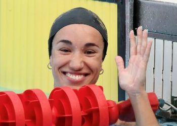 África Zamorano nadó por debajo de la mínima A olímpica de los 200 espalda en el Mare Nostrum