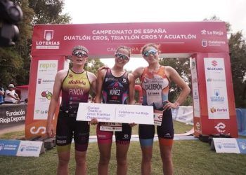 Alba Núñez se coronó en el campeonato de España de triatlón cros 2026 en Calahorra