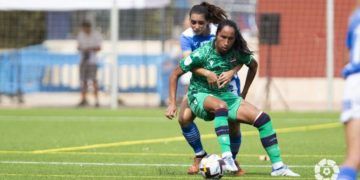 El Levante condena los insultos racistas recibidos por su jugadora Mayra ante el Alhama en Copa