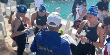 Ángela Martínez, quinta, y María de Valdés, duodécima, en el 10K de la Copa del Mundo en Somabay