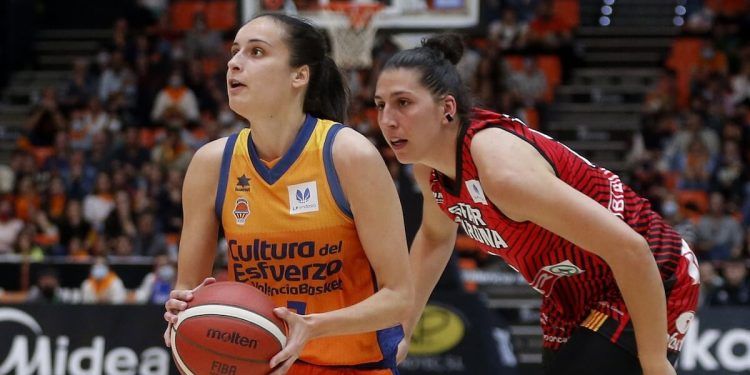 Valencia Basket elimina a Girona y se cita con Avenida por el título