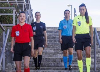 Las árbitras comunican su decisión de no dirigir la Liga F ante «la indefinición de nuestra situación laboral y económica»